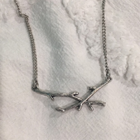Kensie Jewelry - NWOT kensie Pendant - branches